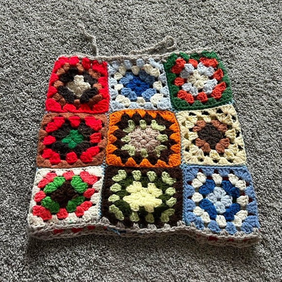 Crochet granny square patchwork mini skirt - Picture 7 of 7